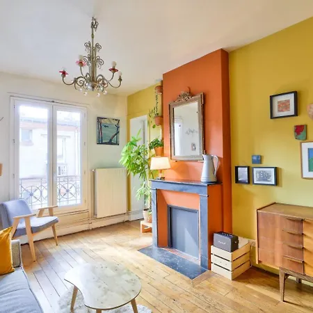 2 Pieces Contemporain - La Chapelle 18 - 2p * Paris